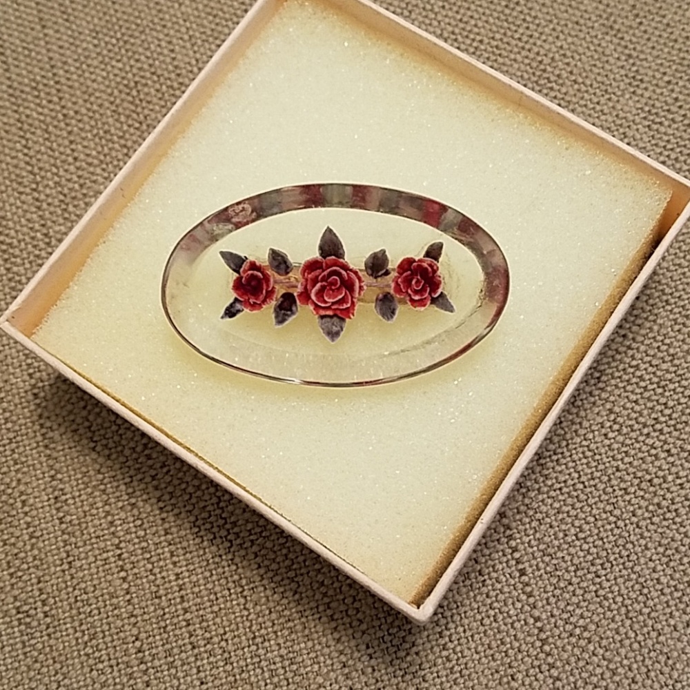 Vintage 1950's Acrylic Rose pin
